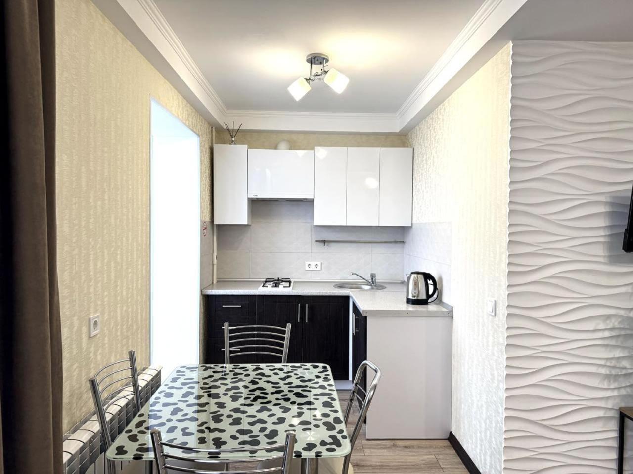 Artal Apartment On Obolonskyi Avenue 16A, 2 Bedroom キエフ エクステリア 写真