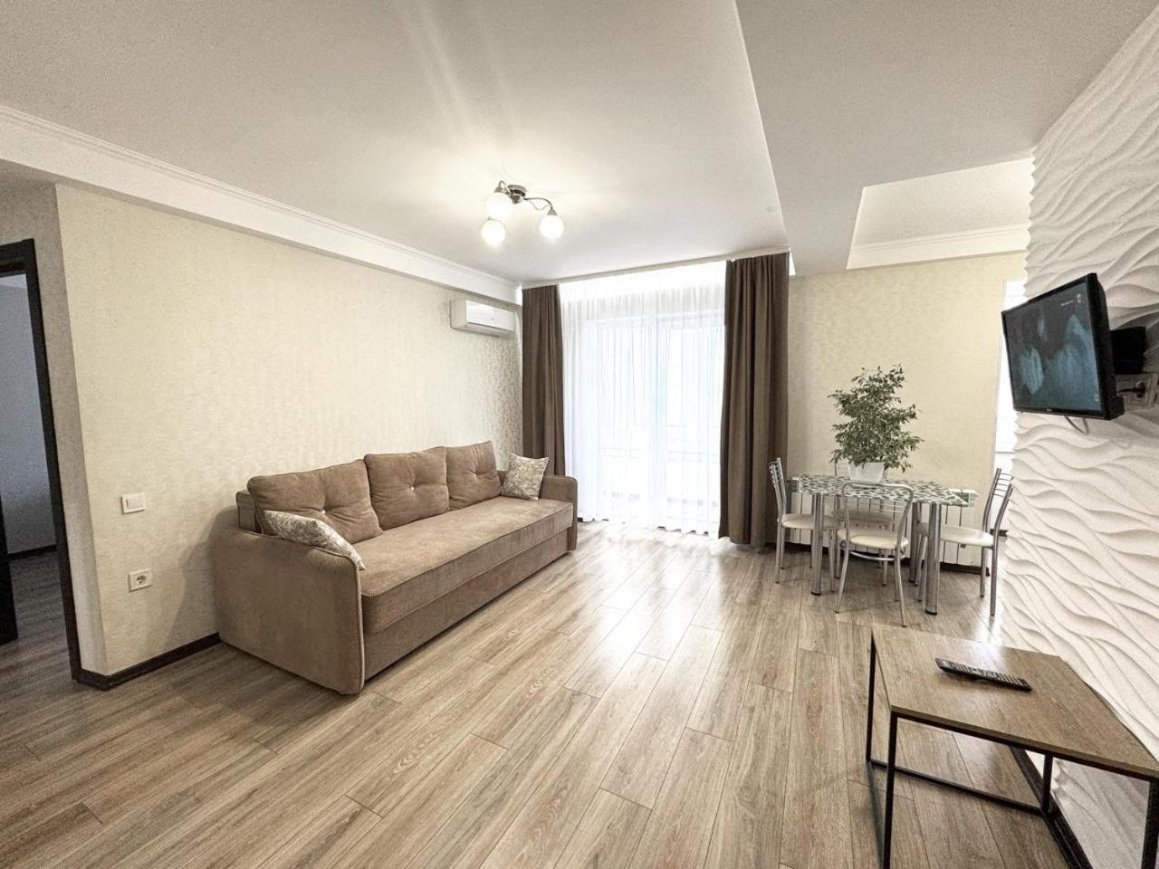 Artal Apartment On Obolonskyi Avenue 16A, 2 Bedroom キエフ エクステリア 写真